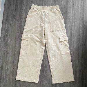Pull & Bear off white pants